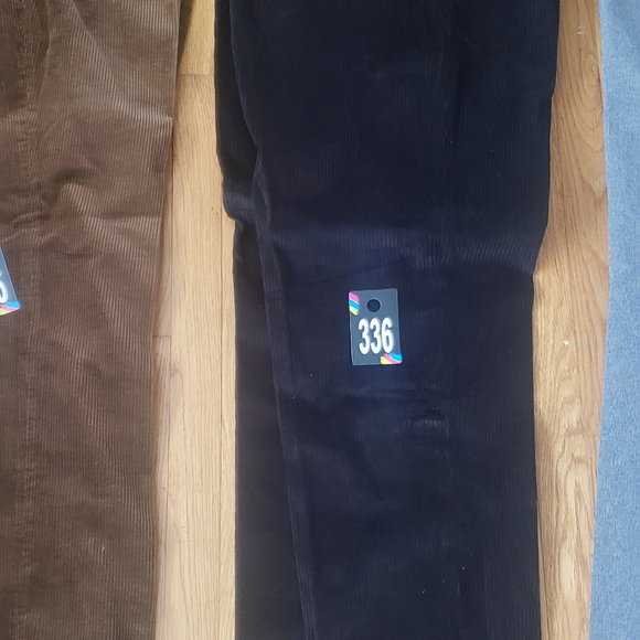 Mens khakis and Chino pants - Picture 5 of 13